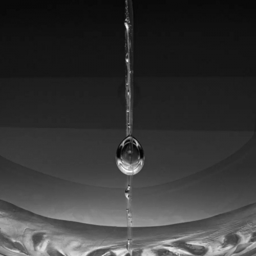 Pendulum-glass-sculpture-anna_alsina_3.jpg